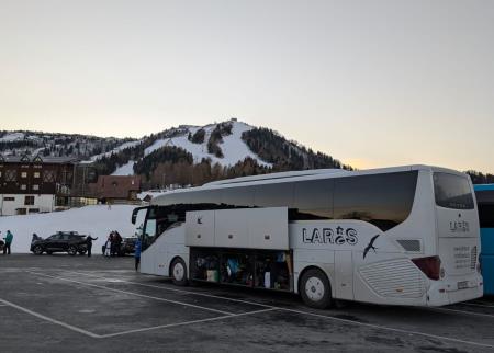 Ski bus